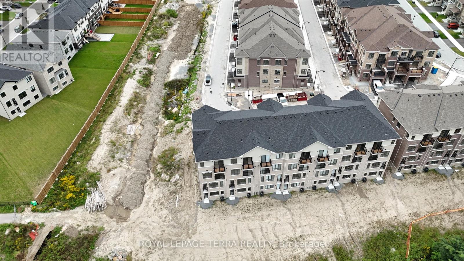 51 Upper Paradise Way, Whitby, Ontario  L1P 0S2 - Photo 9 - E13769984