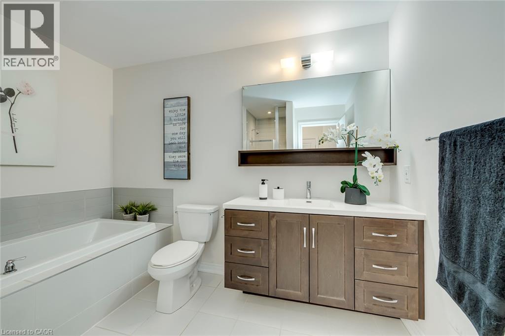 393 Grantham Common, Oakville, Ontario  L6H 7E3 - Photo 35 - 40861229