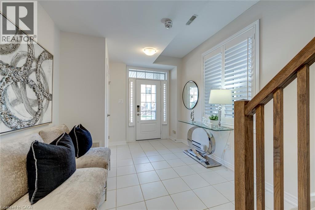 393 Grantham Common, Oakville, Ontario  L6H 7E3 - Photo 4 - 40861229