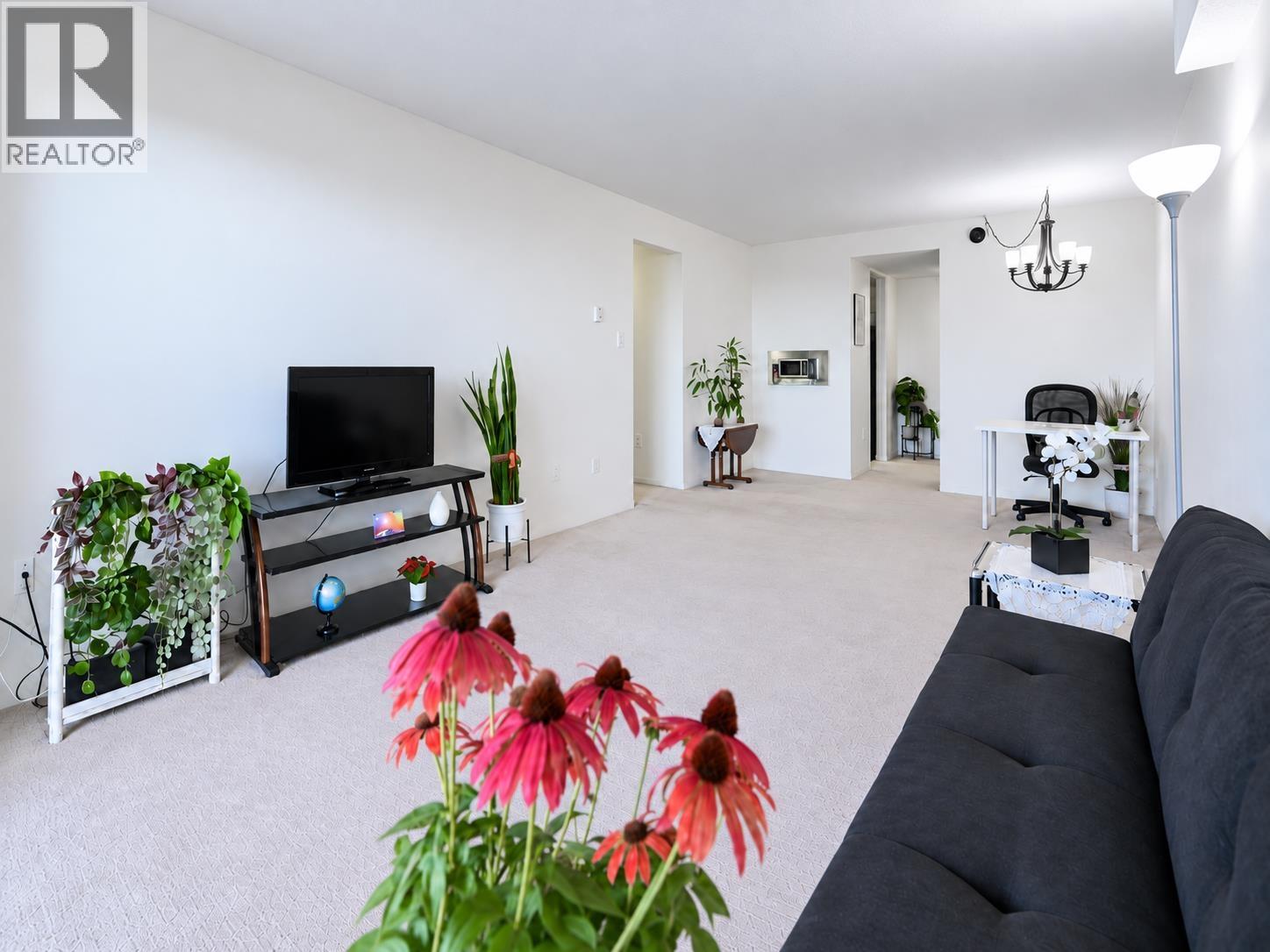 1608 6595 Willingdon Avenue, Burnaby, British Columbia  V5H 4E5 - Photo 2 - R3163378