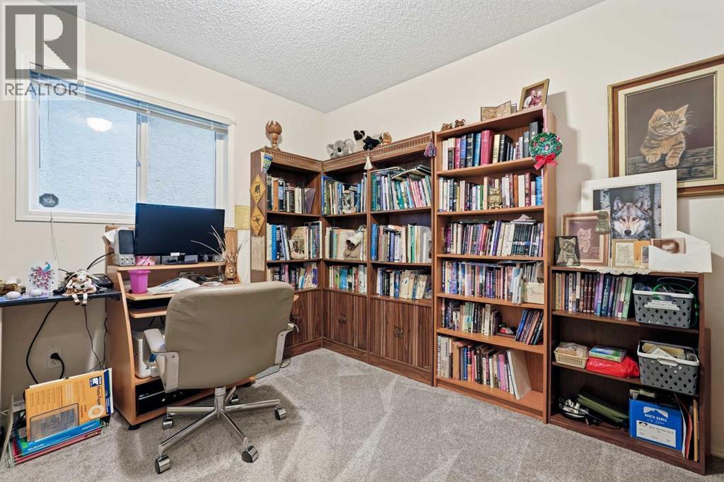 23 Hidden Ridge Place Nw, Calgary, Alberta  T3A 5V8 - Photo 21 - A2344366
