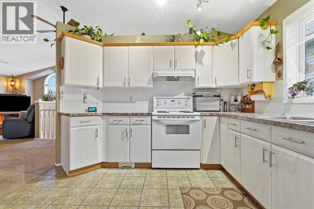 23 Hidden Ridge Place Nw, Calgary, Alberta  T3A 5V8 - Photo 14 - A2344366
