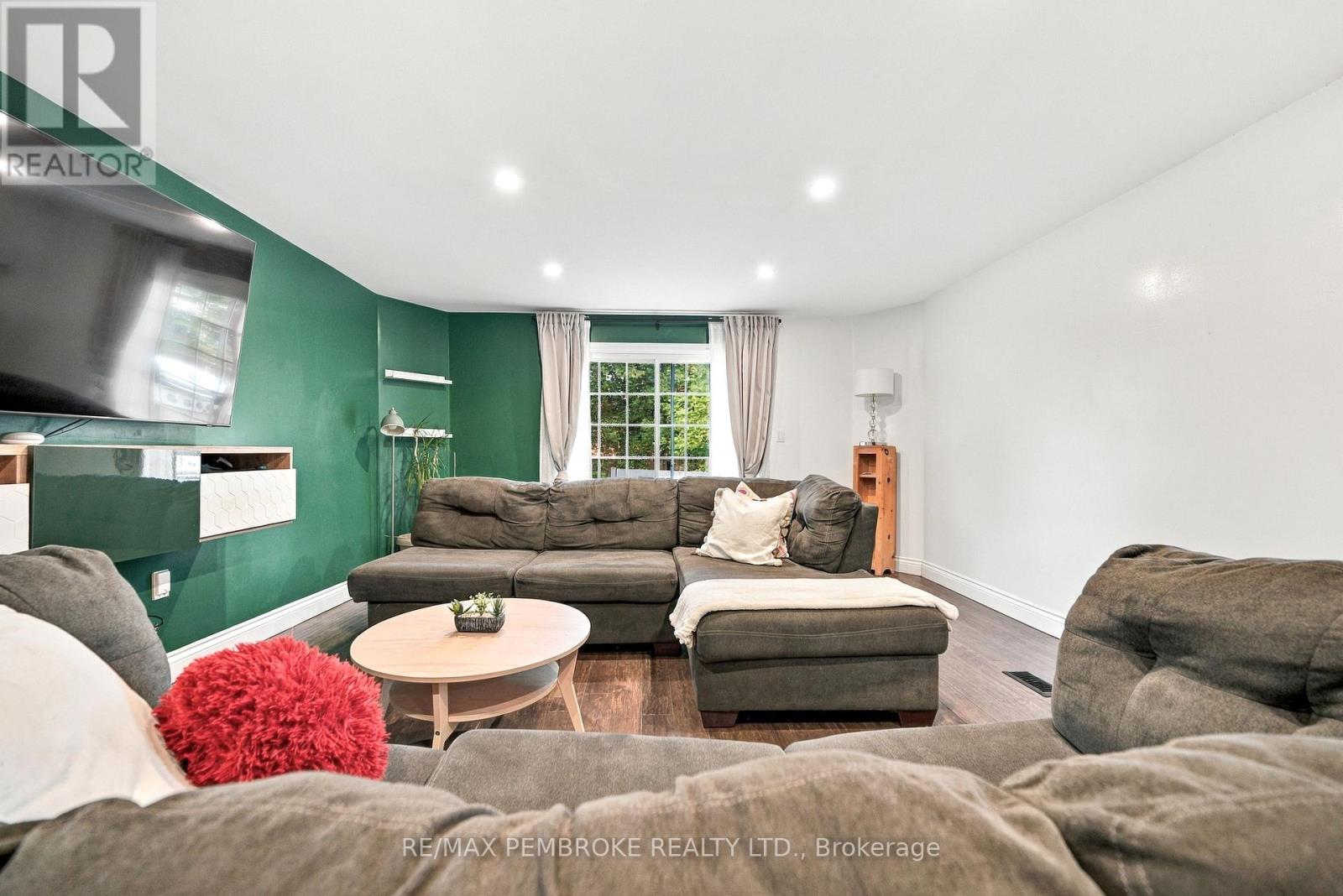 296 First Avenue N, Pembroke, Ontario  K8A 5C2 - Photo 20 - X13777288