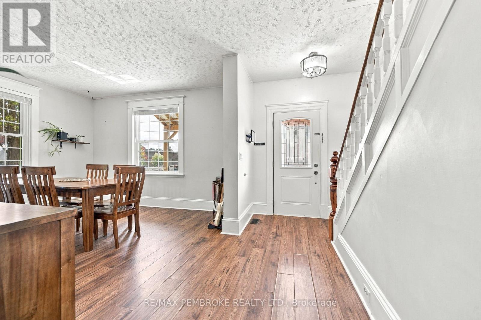 296 First Avenue N, Pembroke, Ontario K8A 5C2 - Photo 6 - X13777288