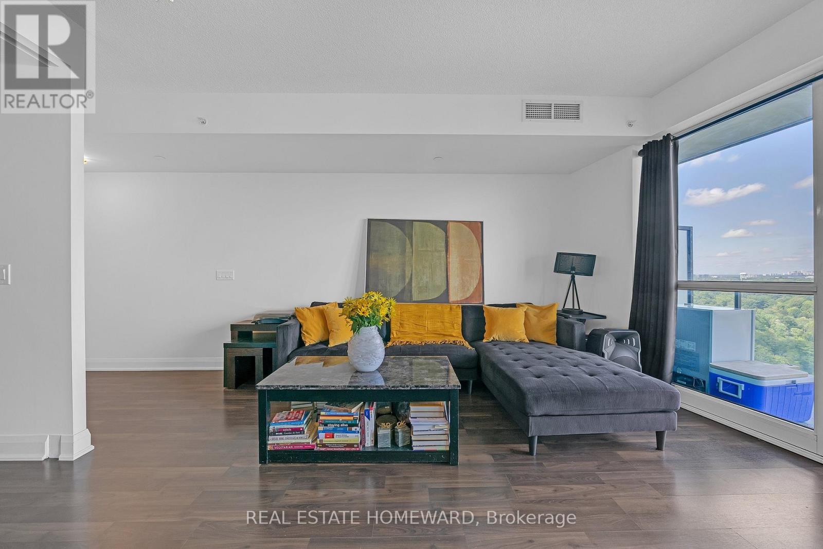 1717 - 160 Vanderhoof Avenue, Toronto, Ontario  M4G 0B7 - Photo 11 - C13758042