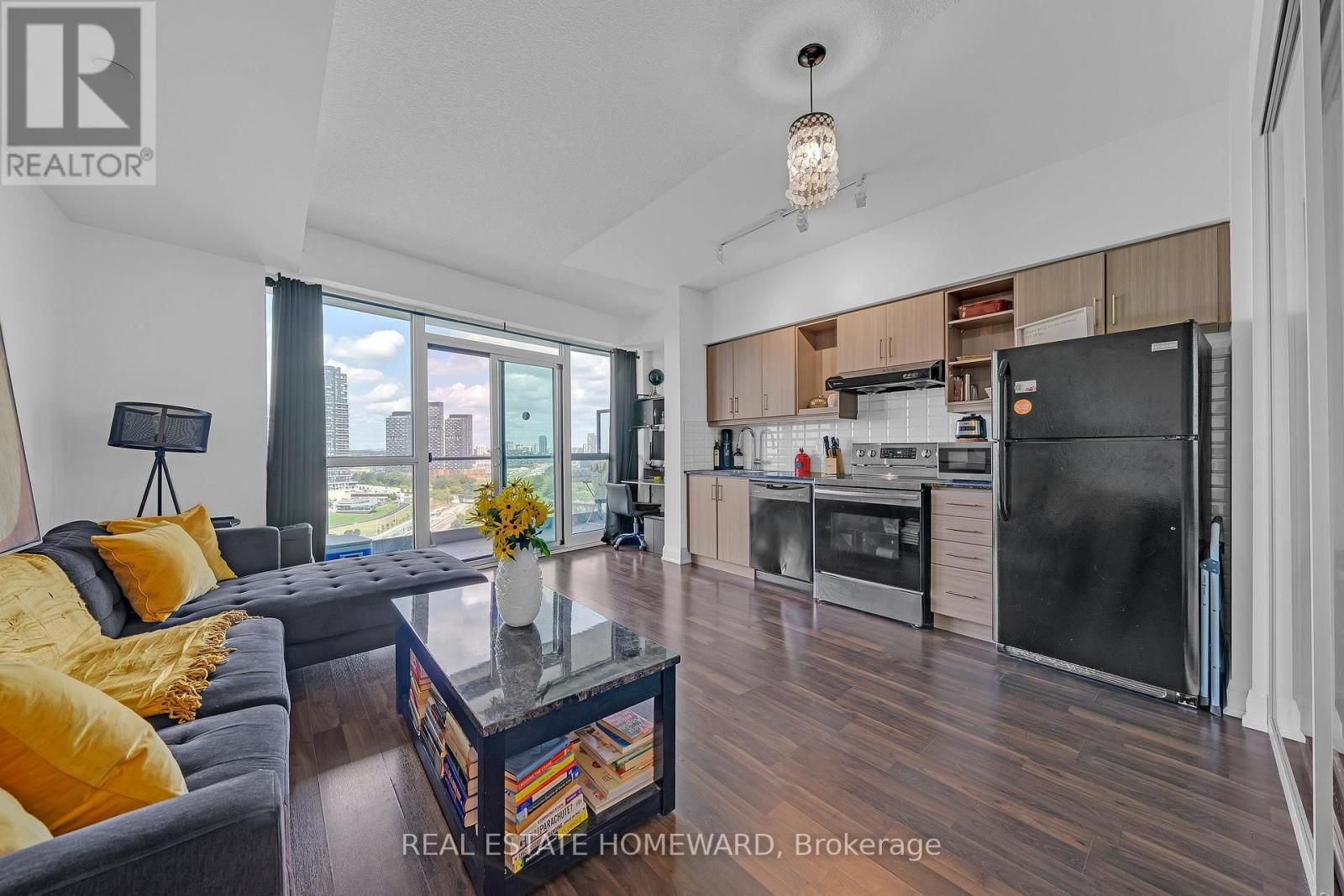 1717 - 160 Vanderhoof Avenue, Toronto, Ontario  M4G 0B7 - Photo 9 - C13758042
