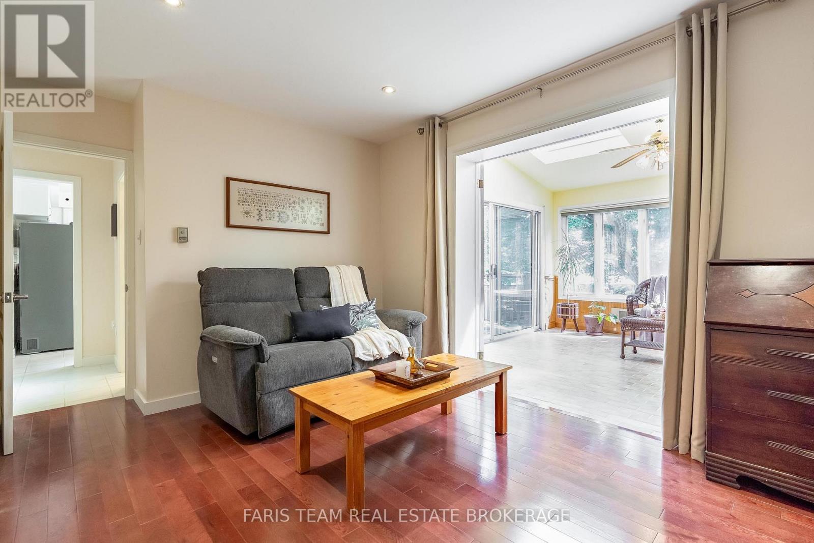 90 Bedford Park Avenue, Richmond Hill, Ontario  L4C 2N8 - Photo 16 - N13777280