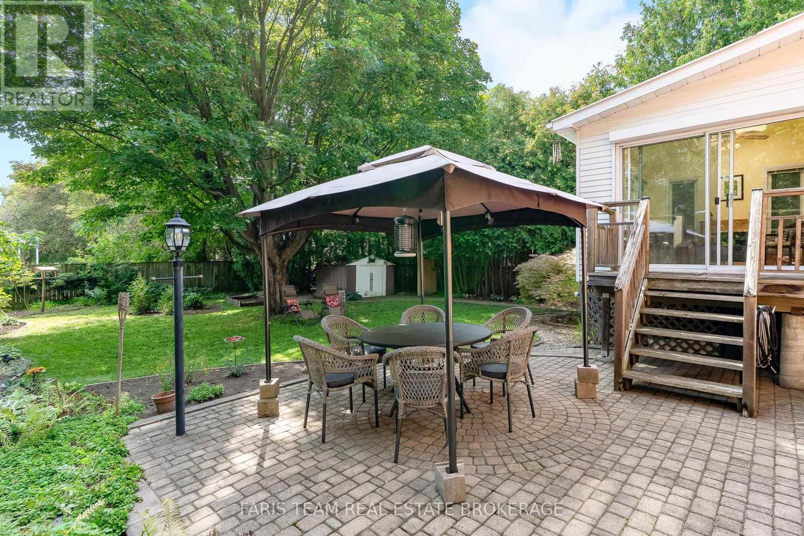 90 Bedford Park Avenue, Richmond Hill, Ontario  L4C 2N8 - Photo 35 - N13777280