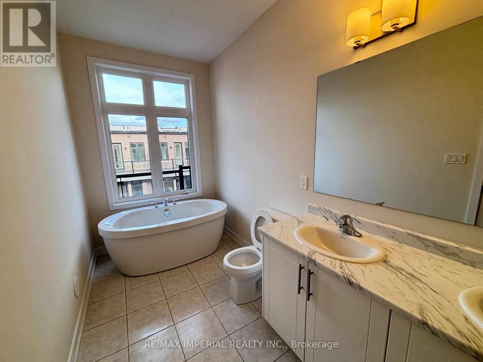 3085 Welsman Gardens, Oakville, Ontario  L6H 7Z1 - Photo 23 - W13777284