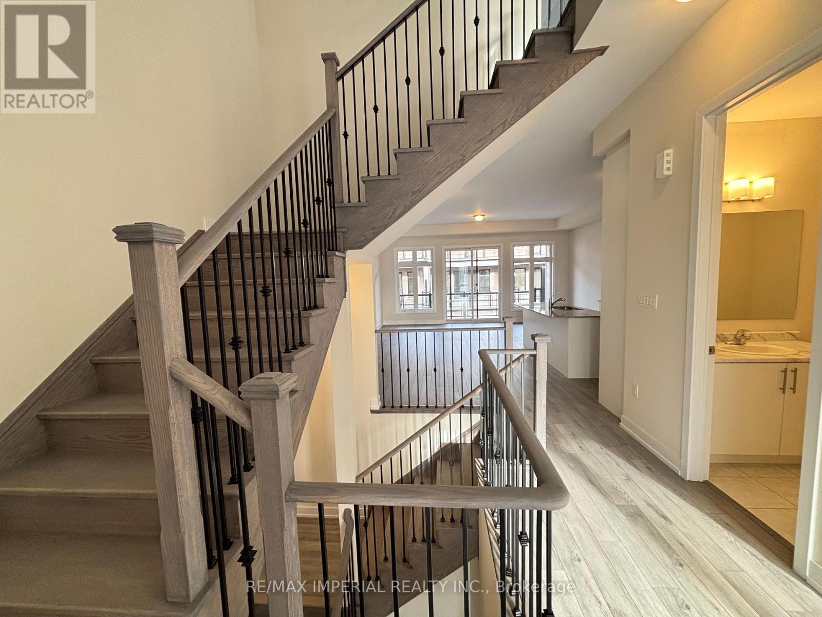 3085 Welsman Gardens, Oakville, Ontario  L6H 7Z1 - Photo 7 - W13777284