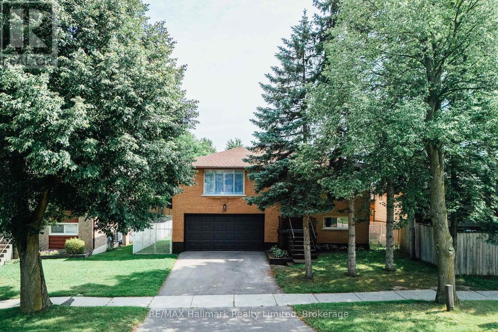 117 OLD COUNTRY DRIVE Kitchener Ontario Canada N2E1S4 4