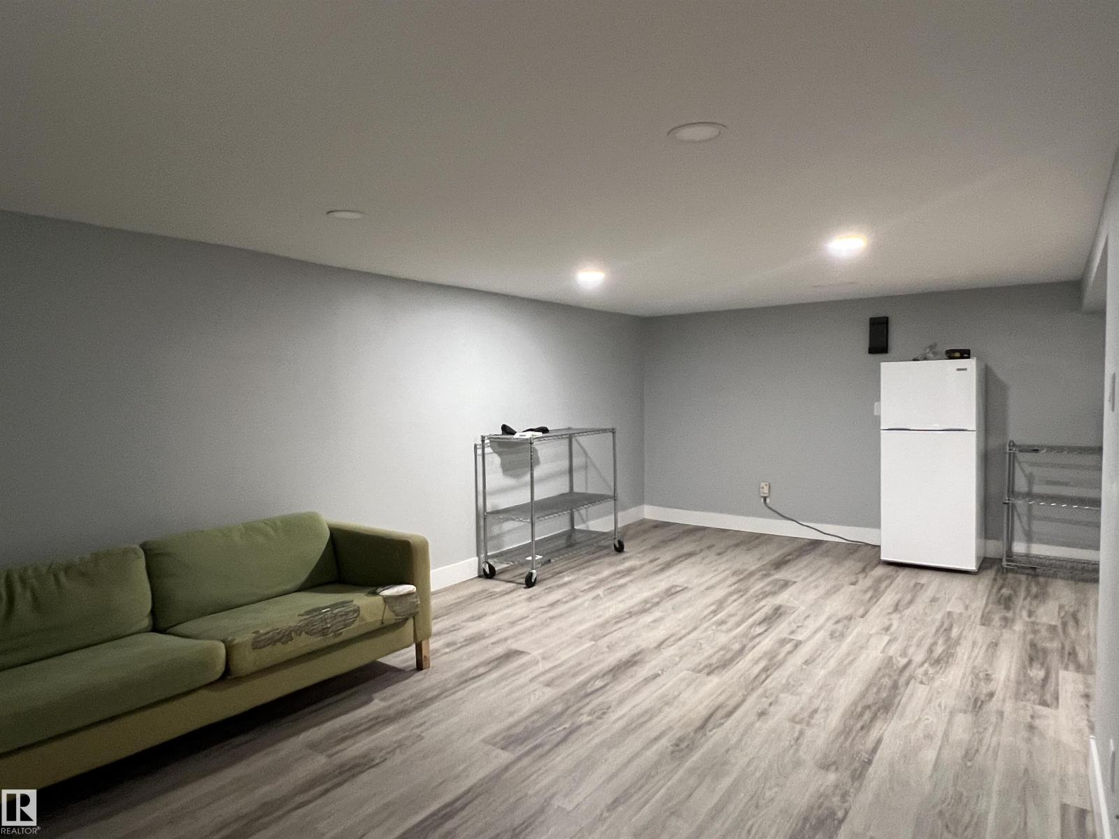 11411 79 Av NW, Edmonton, Alberta  T6G 0P5 - Photo 2 - E4508489