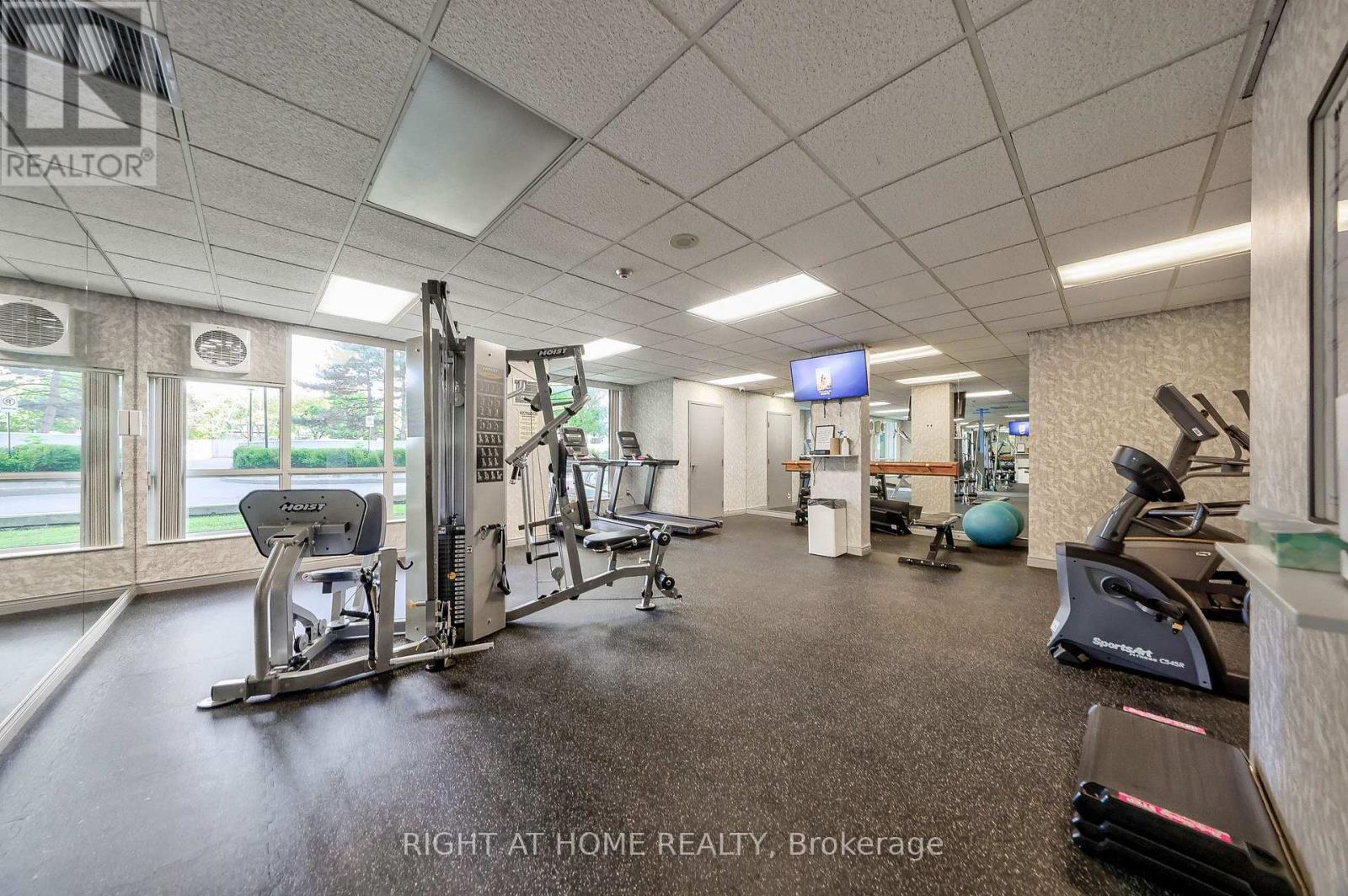 706 - 28 Pemberton Avenue, Toronto, Ontario M2M 4L1 - Photo 7 - C13774128