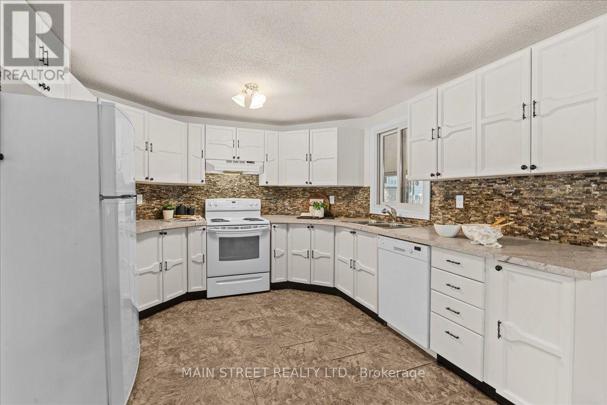 2 Pineridge Crescent, Clarington, Ontario  L1B 1B9 - Photo 16 - E13777308