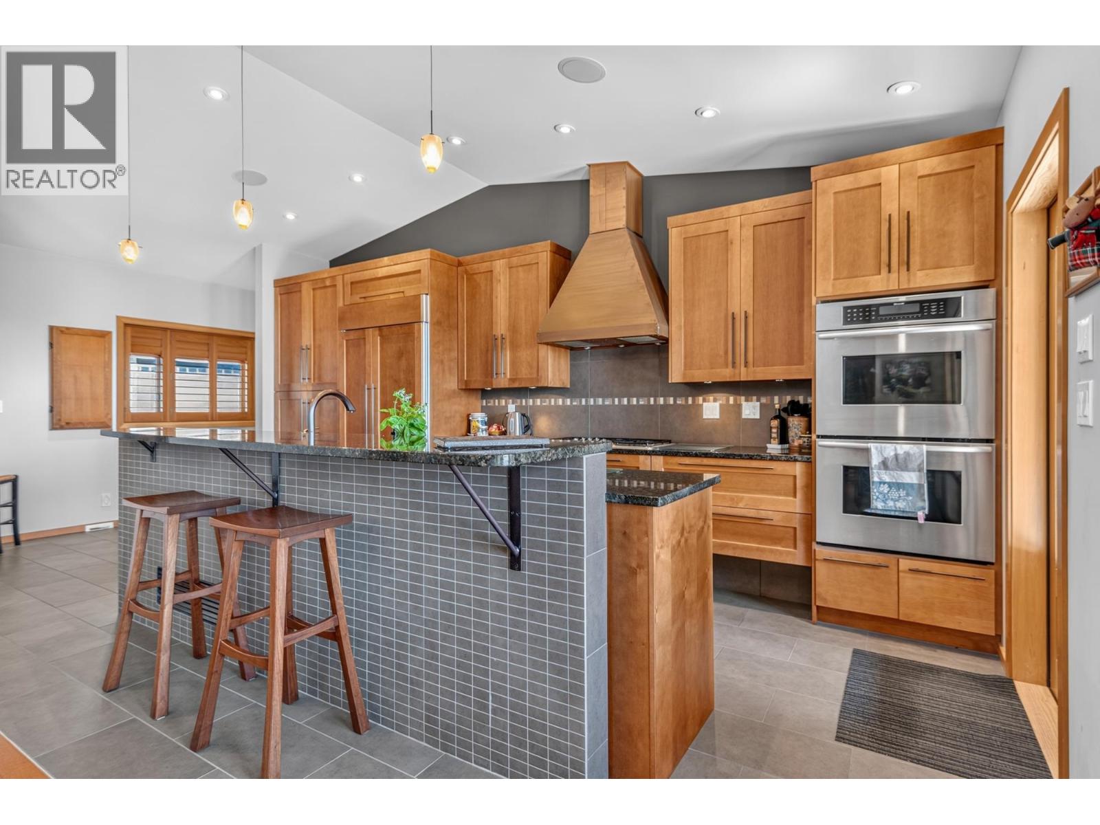 987 Gower Point Road, Gibsons, British Columbia  V0N 1V3 - Photo 10 - R3164718