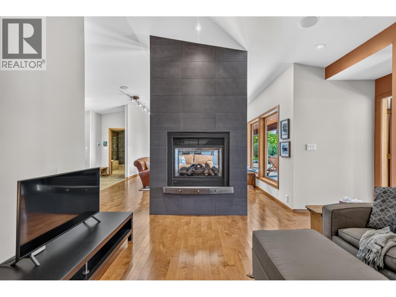 987 Gower Point Road, Gibsons, British Columbia  V0N 1V3 - Photo 16 - R3164718