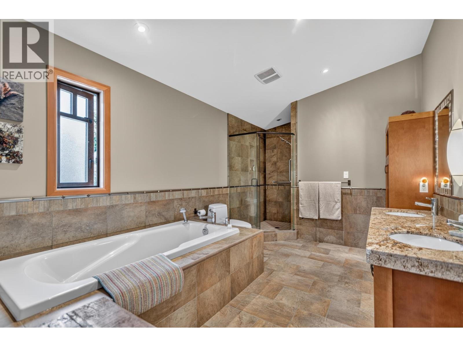 987 Gower Point Road, Gibsons, British Columbia  V0N 1V3 - Photo 21 - R3164718
