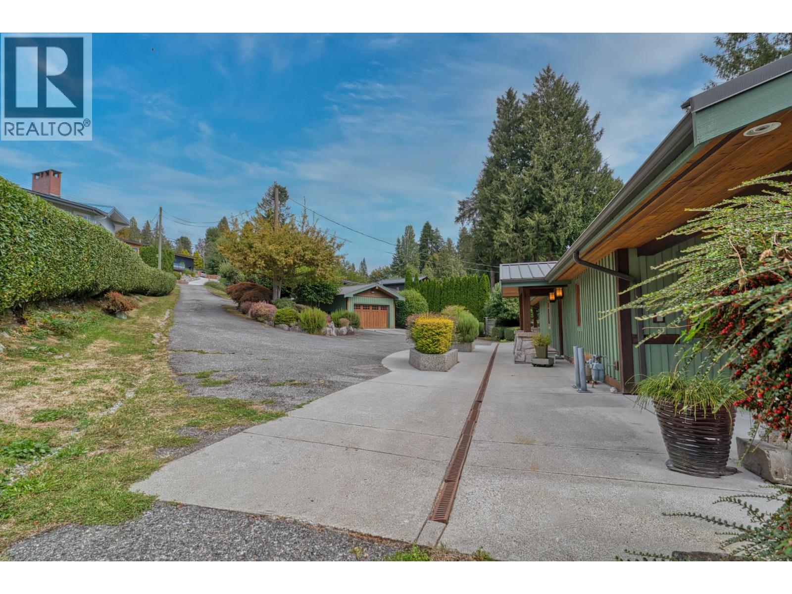 987 Gower Point Road, Gibsons, British Columbia  V0N 1V3 - Photo 34 - R3164718