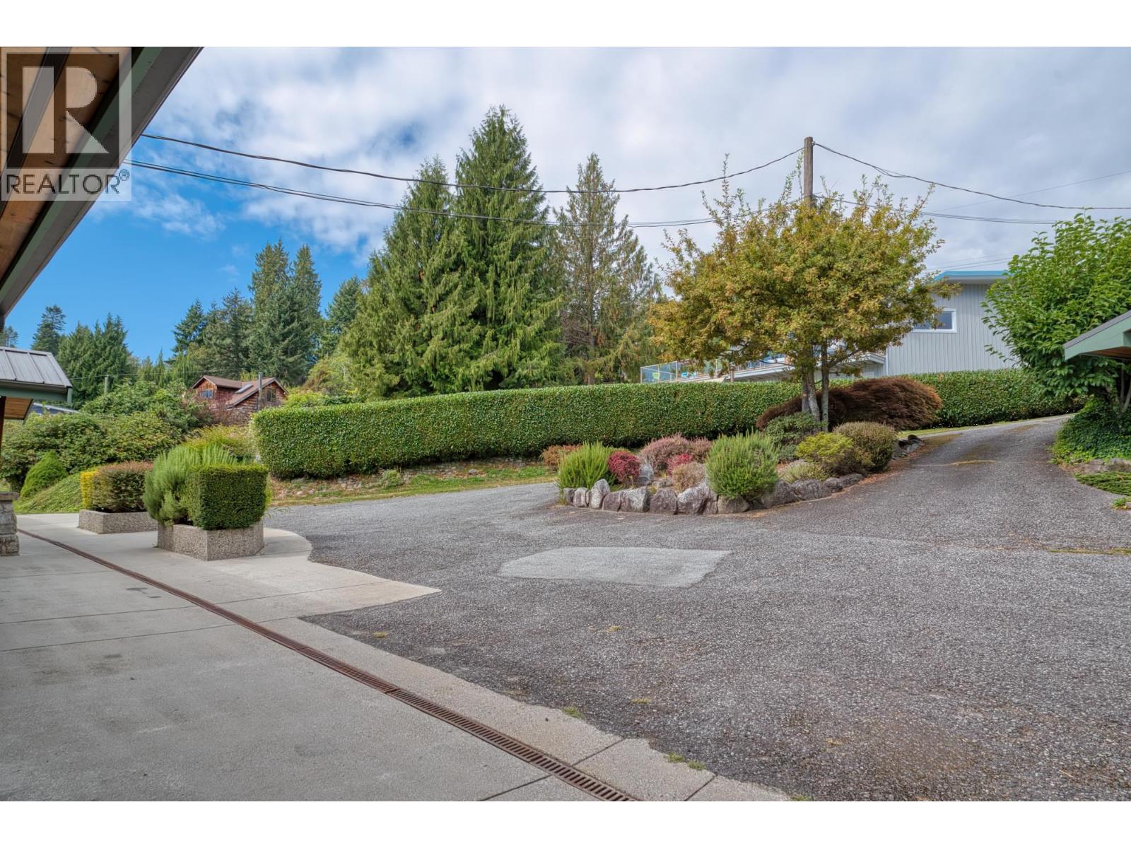 987 Gower Point Road, Gibsons, British Columbia  V0N 1V3 - Photo 36 - R3164718