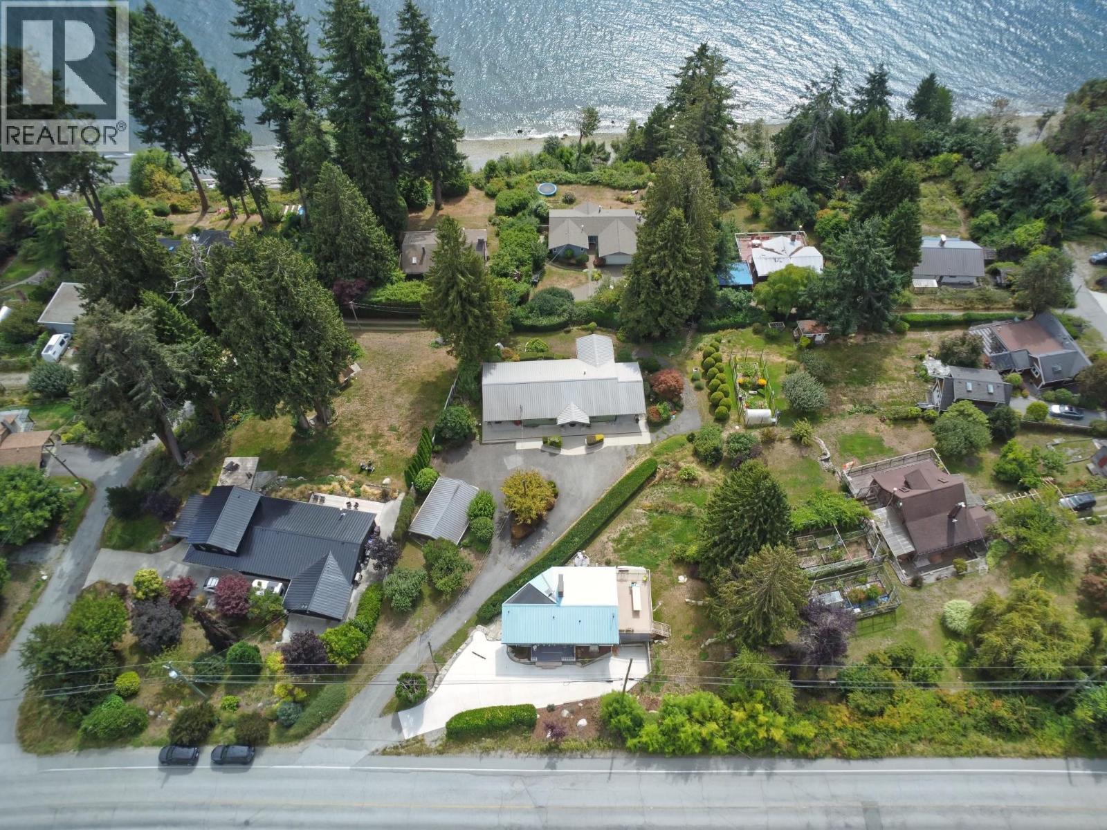 987 Gower Point Road, Gibsons, British Columbia  V0N 1V3 - Photo 39 - R3164718