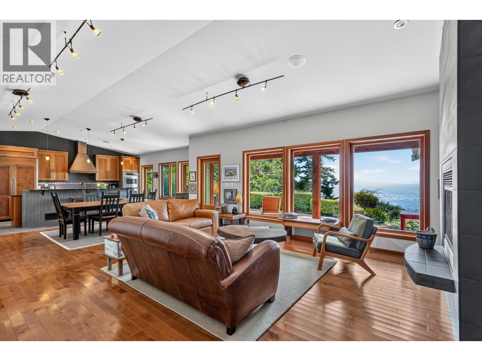 987 Gower Point Road, Gibsons, British Columbia  V0N 1V3 - Photo 4 - R3164718