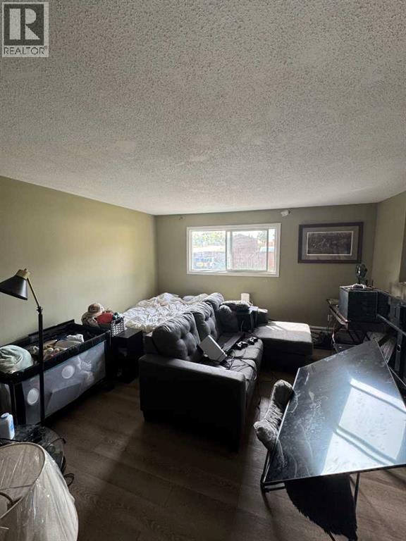 3 Gibson Close, Red Deer, Alberta  T4P 2Z3 - Photo 5 - A2344090