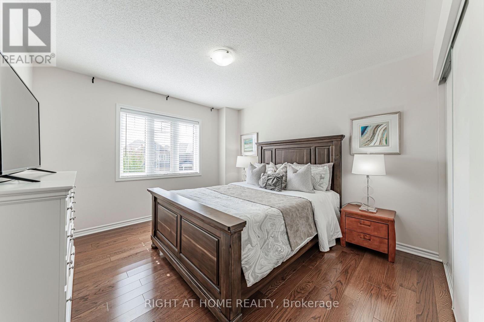 1249 Leger Way, Milton, Ontario  L9E 1E4 - Photo 26 - W13777314