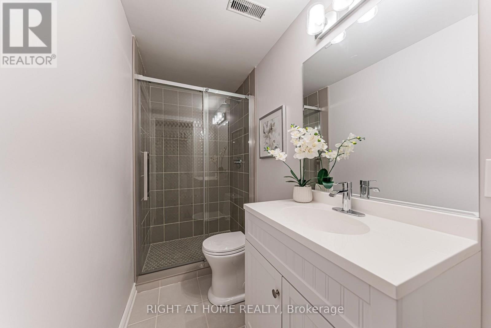 1249 Leger Way, Milton, Ontario  L9E 1E4 - Photo 32 - W13777314