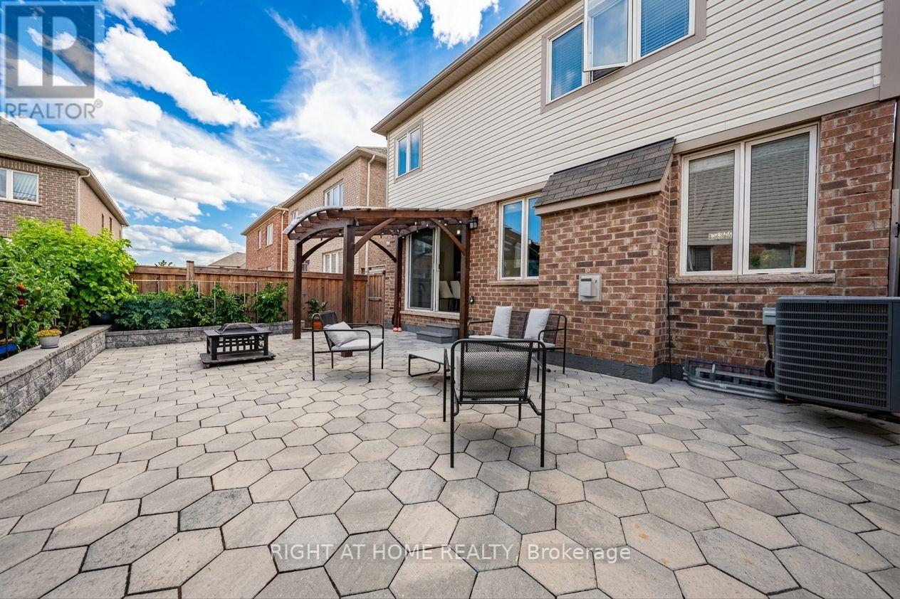 1249 Leger Way, Milton, Ontario  L9E 1E4 - Photo 34 - W13777314