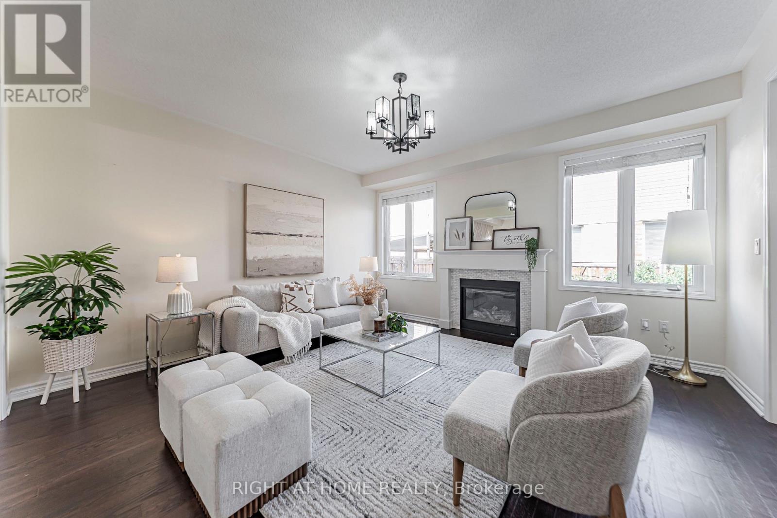 1249 Leger Way, Milton, Ontario  L9E 1E4 - Photo 8 - W13777314