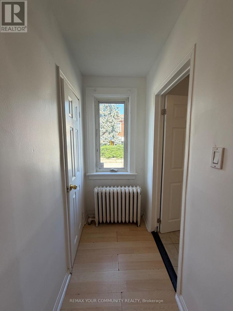 127 Morrison Avenue, Toronto, Ontario  M6E 1M5 - Photo 11 - W13777318