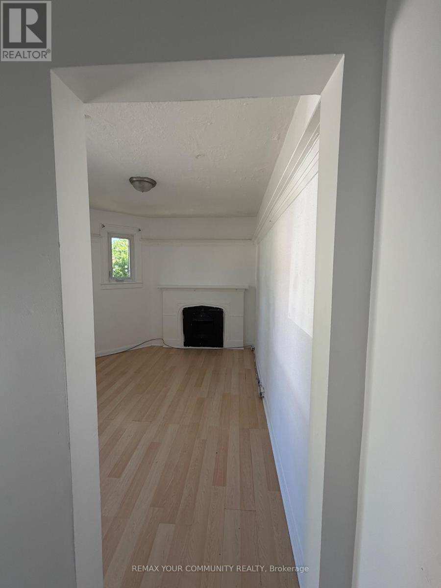 127 Morrison Avenue, Toronto, Ontario  M6E 1M5 - Photo 3 - W13777318