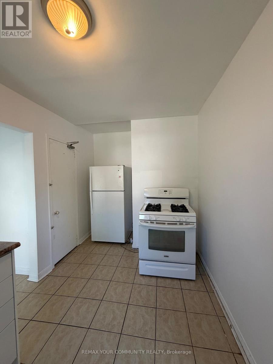 127 Morrison Avenue, Toronto, Ontario  M6E 1M5 - Photo 6 - W13777318