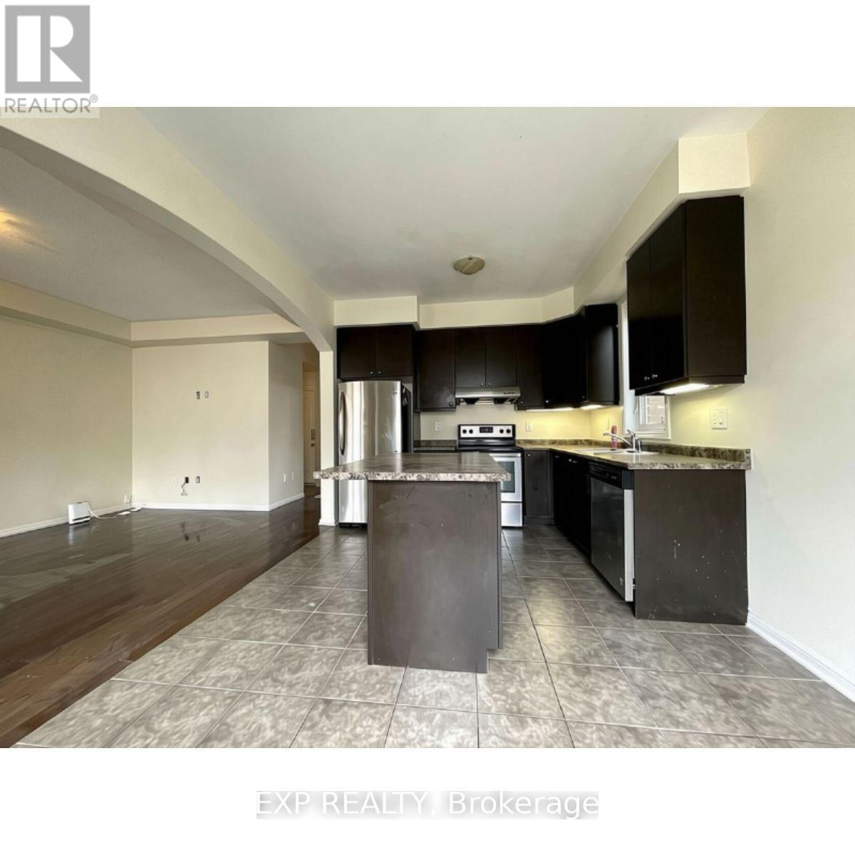 58 Meadowcrest Lane, Brampton, Ontario  L7A 0V7 - Photo 10 - W13777330