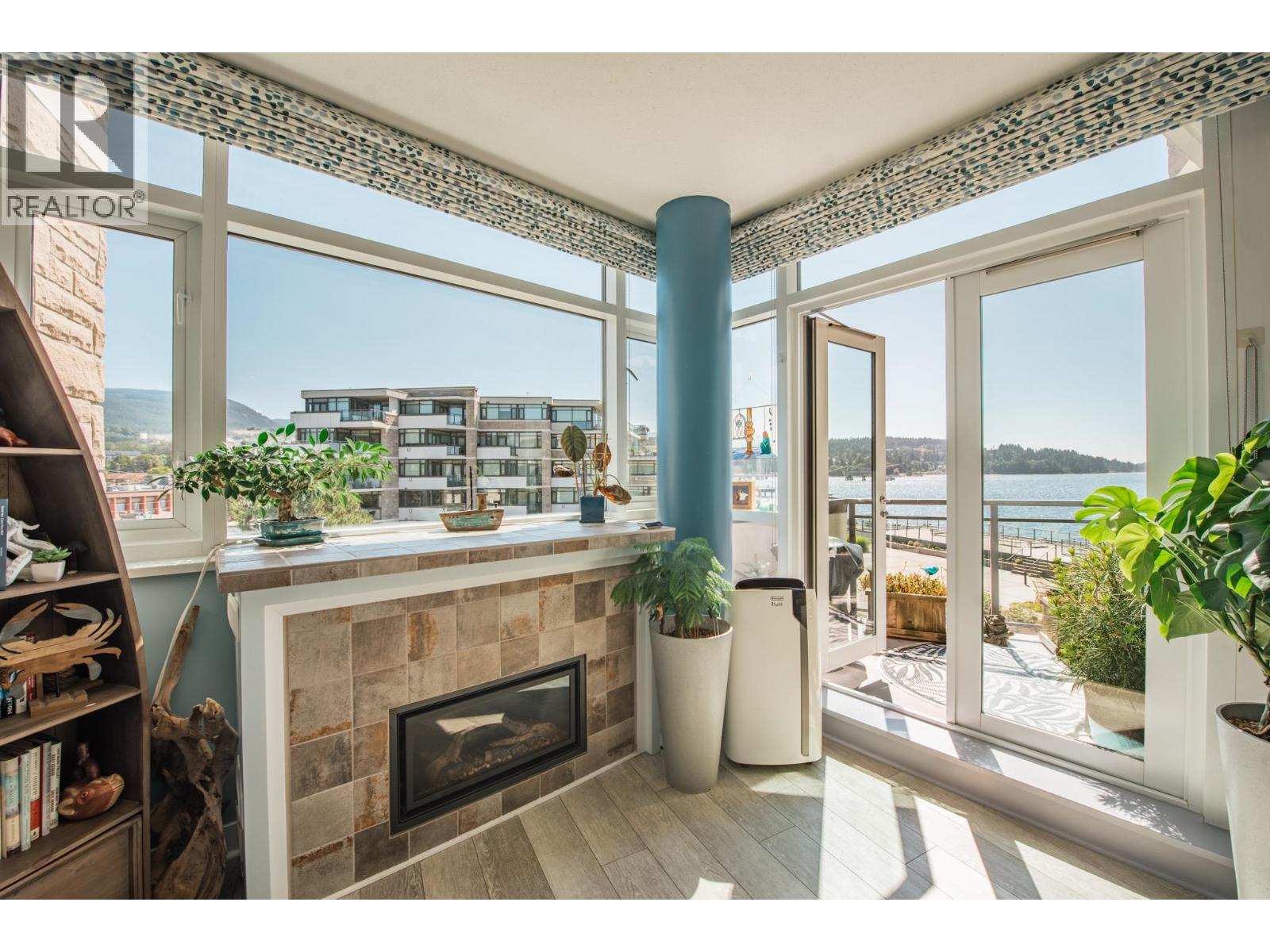 403 5725 Teredo Street, Sechelt, British Columbia  V7Z 0J7 - Photo 4 - R3164208