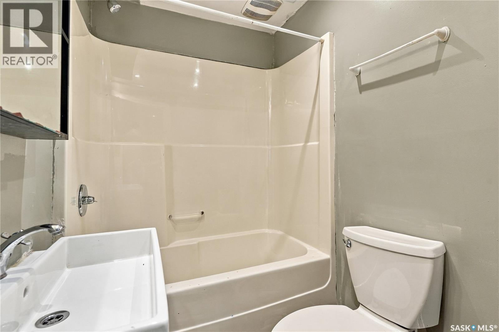 916 Athol Street, Regina, Saskatchewan  S4T 3B7 - Photo 25 - SK048329