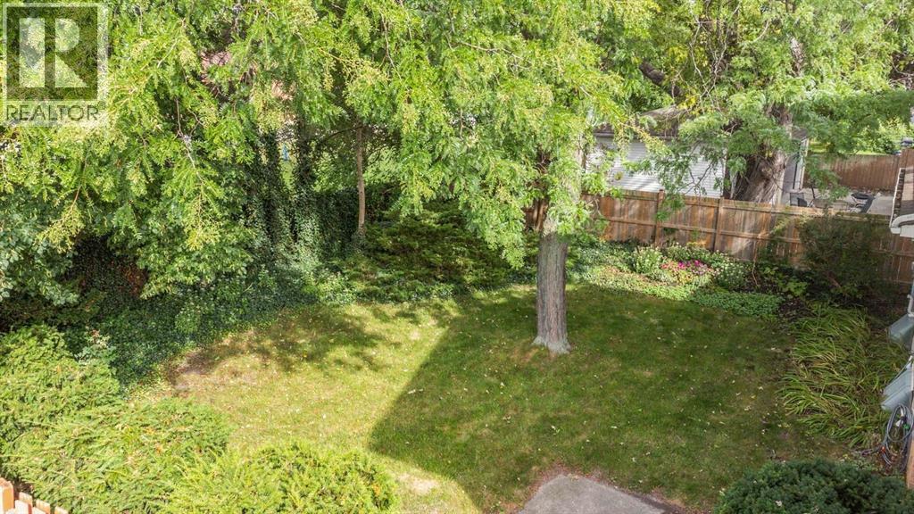 1147 CAMBRIDGE CRESCENT Sarnia Ontario Canada N7S4A1 3