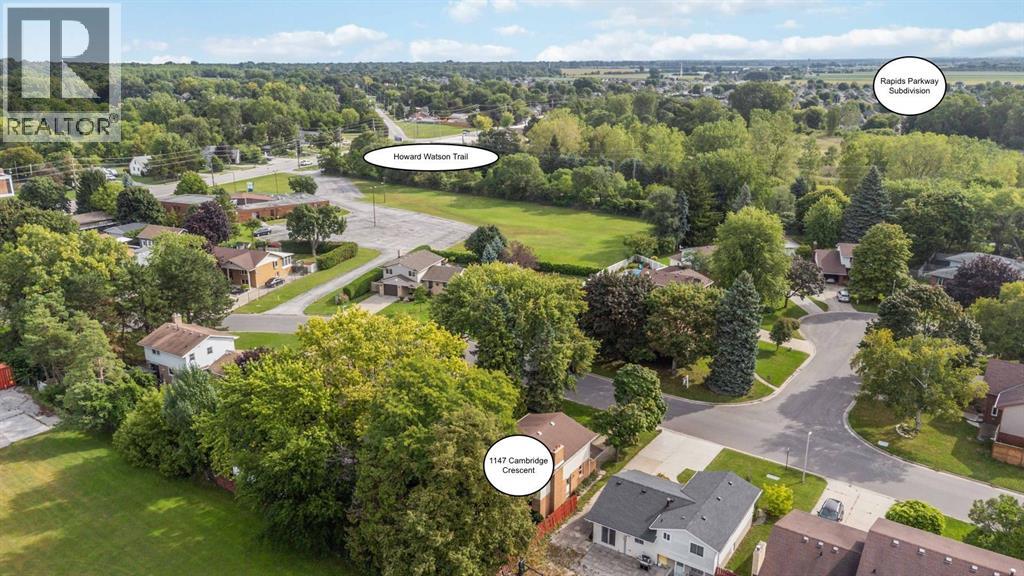1147 CAMBRIDGE CRESCENT Sarnia Ontario Canada N7S4A1 4