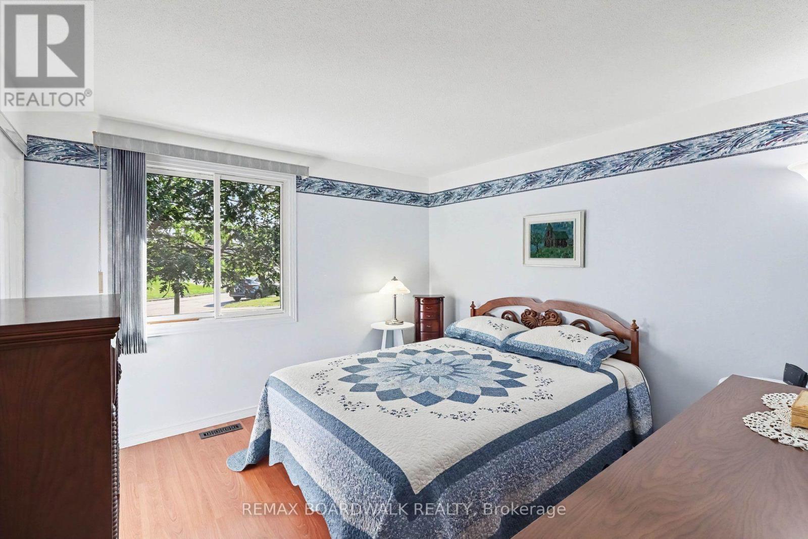 389 Hatfield Crescent, Ottawa, Ontario  K1E 1M6 - Photo 23 - X13777344