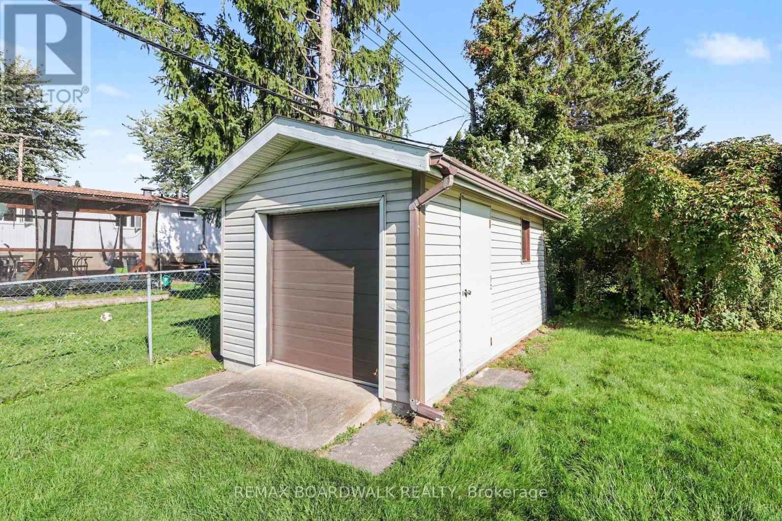 389 Hatfield Crescent, Ottawa, Ontario  K1E 1M6 - Photo 39 - X13777344