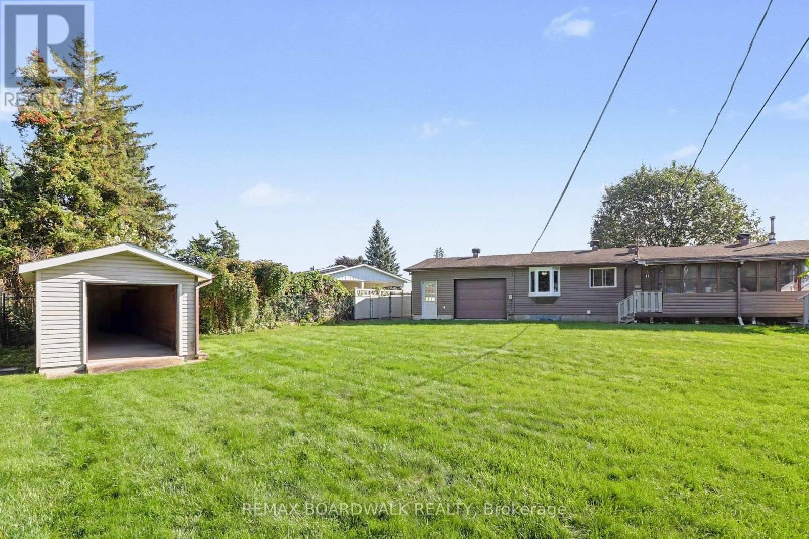 389 Hatfield Crescent, Ottawa, Ontario  K1E 1M6 - Photo 50 - X13777344