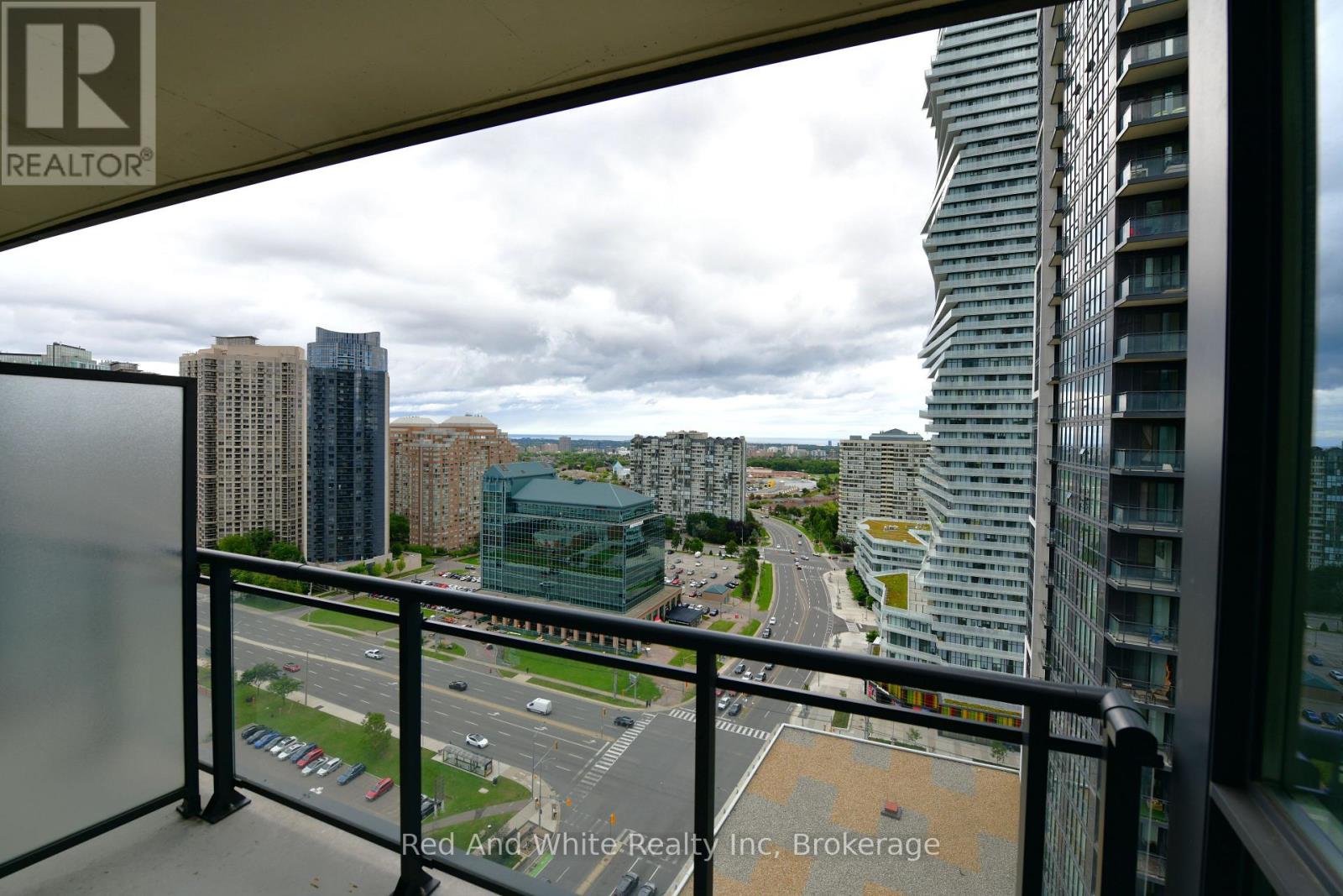 2001 - 510 Curran Place, Mississauga, Ontario  L5B 0J8 - Photo 14 - W13777338