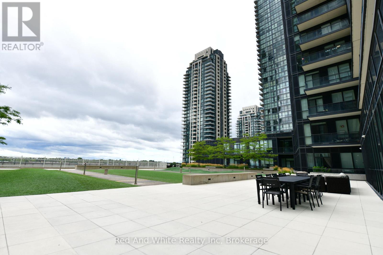 2001 - 510 Curran Place, Mississauga, Ontario  L5B 0J8 - Photo 15 - W13777338