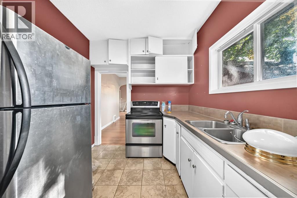466 22 Avenue NW, Calgary, Alberta  T2M 1N3 - Photo 10 - A2344953