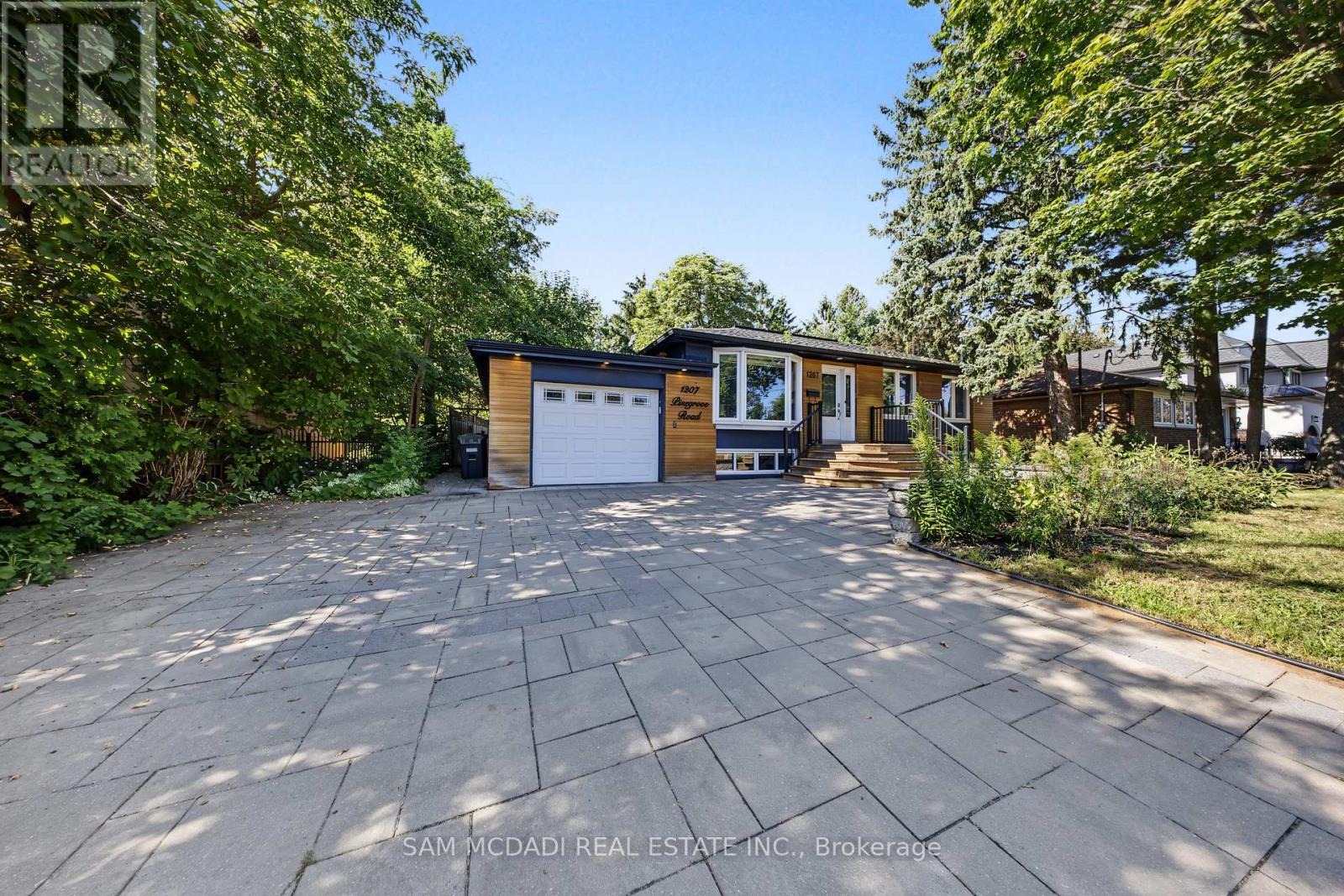 1207 PINEGROVE ROAD, Oakville, Ontario