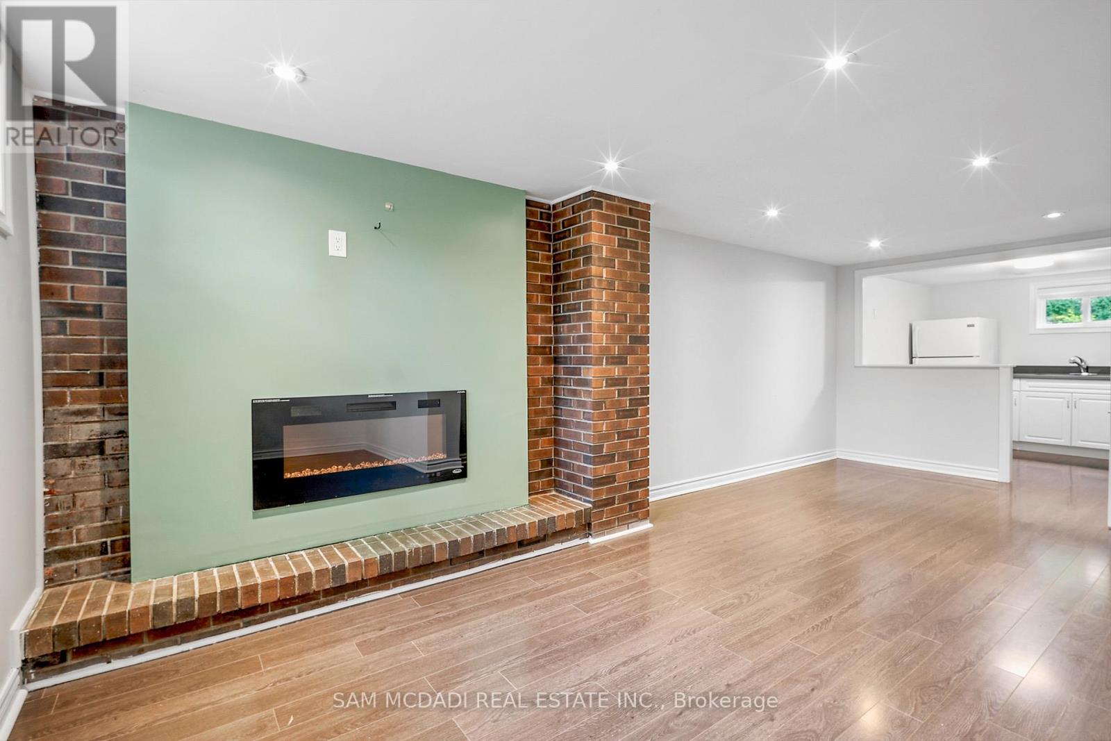 1207 Pinegrove Road, Oakville, Ontario  L6L 2W8 - Photo 20 - W13777342