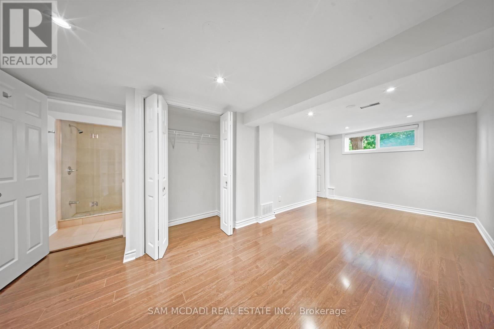 1207 Pinegrove Road, Oakville, Ontario  L6L 2W8 - Photo 22 - W13777342