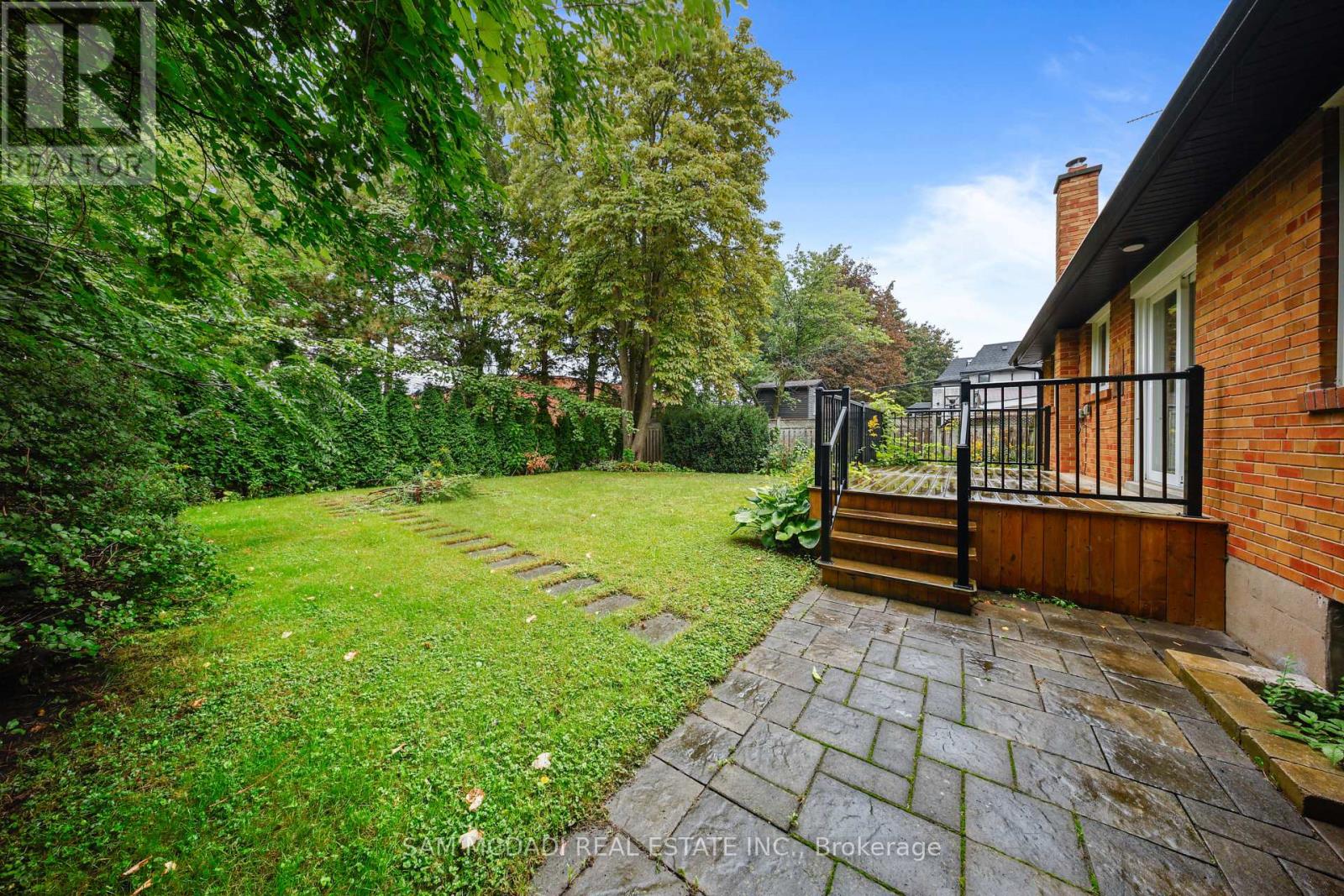 1207 Pinegrove Road, Oakville, Ontario  L6L 2W8 - Photo 31 - W13777342
