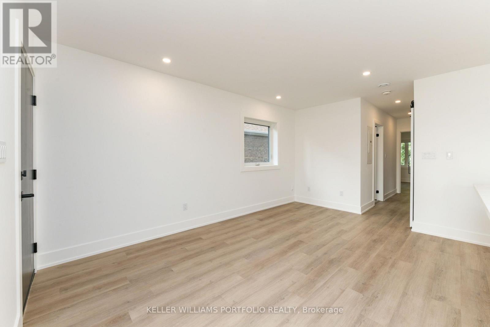 4 - 269 Donlands Avenue, Toronto, Ontario  M4J 3R5 - Photo 18 - E13776752