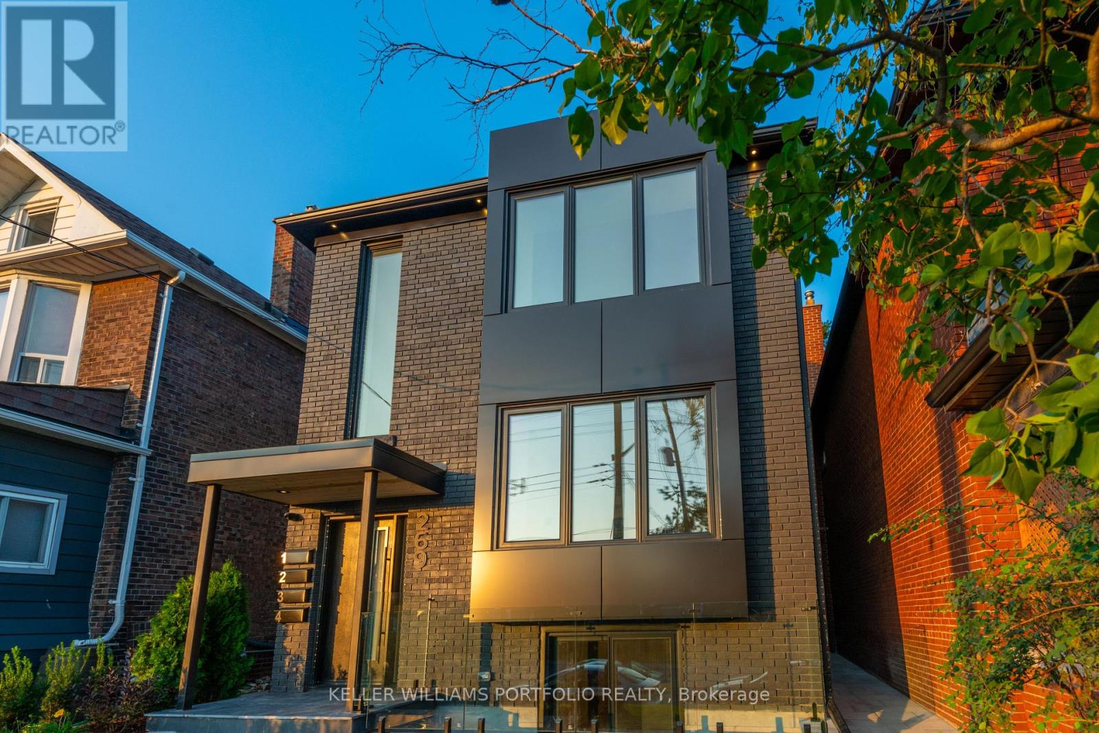 4 - 269 Donlands Avenue, Toronto, Ontario  M4J 3R5 - Photo 39 - E13776752